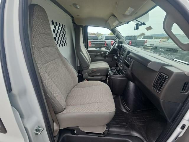 2026 Chevrolet Express Cargo 2500 Regular Wheelbase Rear-Wheel Drive