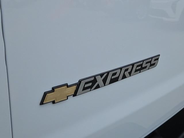 2026 Chevrolet Express Cargo 2500 Regular Wheelbase Rear-Wheel Drive