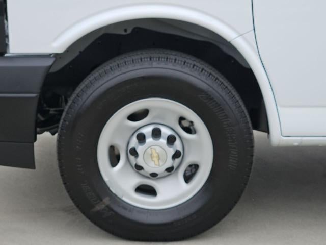 2026 Chevrolet Express Cargo 2500 Regular Wheelbase Rear-Wheel Drive