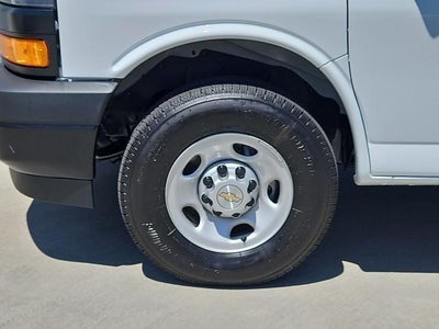 2026 Chevrolet Express Cargo 2500 Regular Wheelbase Rear-Wheel Drive