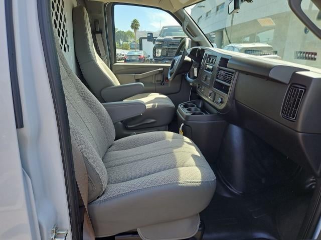 2026 Chevrolet Express Cargo 2500 Regular Wheelbase Rear-Wheel Drive