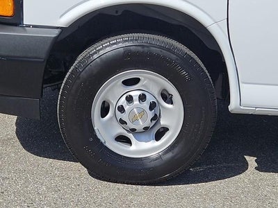 2026 Chevrolet Express Cargo 2500 Regular Wheelbase Rear-Wheel Drive