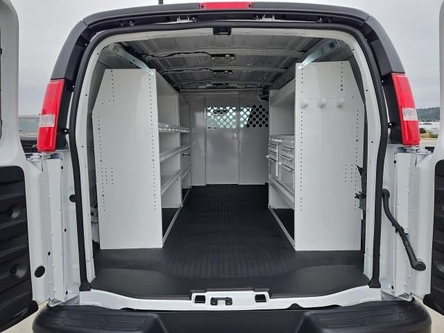 2026 Chevrolet Express Cargo 2500 Regular Wheelbase Rear-Wheel Drive