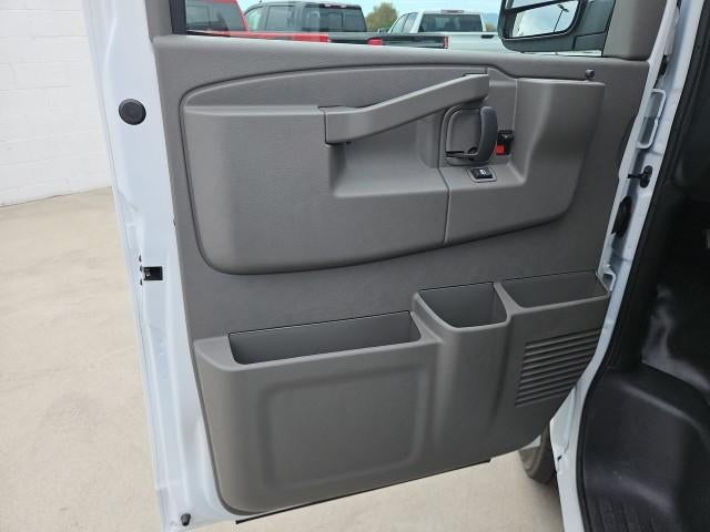 2026 Chevrolet Express Cargo 2500 Regular Wheelbase Rear-Wheel Drive
