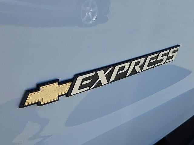 2026 Chevrolet Express Cargo 2500 Regular Wheelbase Rear-Wheel Drive