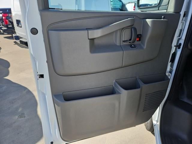 2026 Chevrolet Express Cargo 2500 Regular Wheelbase Rear-Wheel Drive
