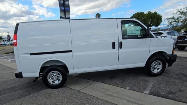 2026 Chevrolet Express Cargo 2500 Regular Wheelbase Rear-Wheel Drive