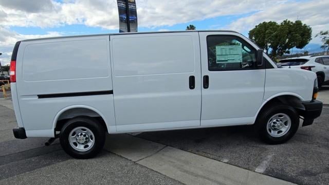 2026 Chevrolet Express Cargo 2500 Regular Wheelbase Rear-Wheel Drive