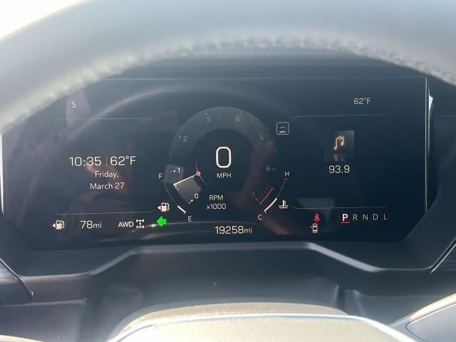 2025 GMC Acadia Elevation