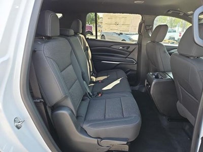 2027 Chevrolet Traverse LT w/1LT
