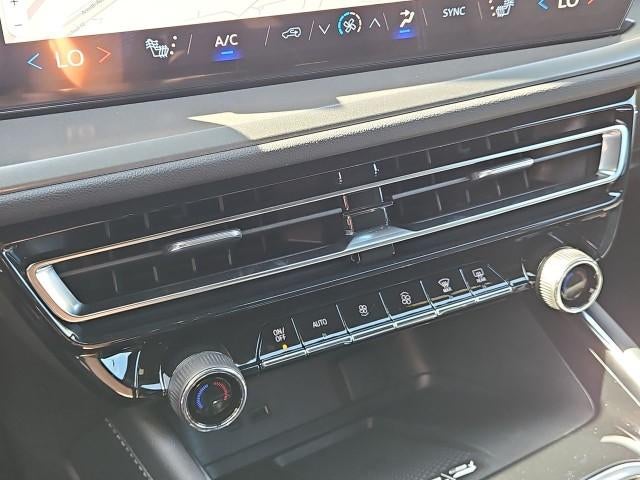 2027 Chevrolet Traverse LT w/1LT