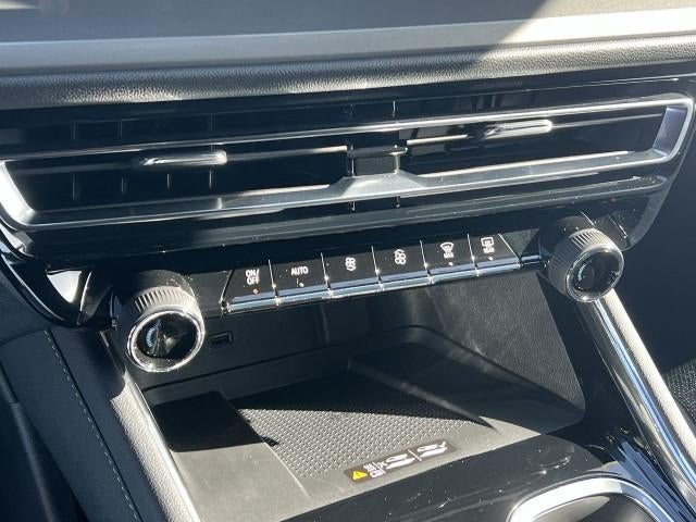 2026 Chevrolet Traverse LT w/1LT