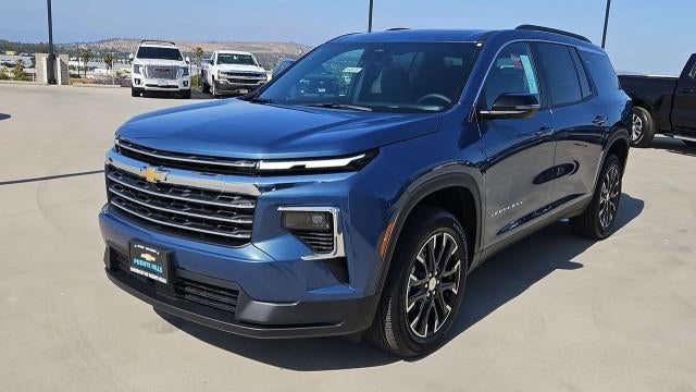 2026 Chevrolet Traverse FWD LT's photo