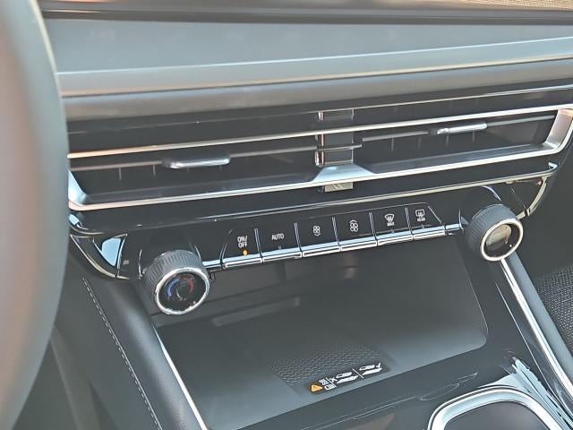 2027 Chevrolet Traverse LT w/1LT