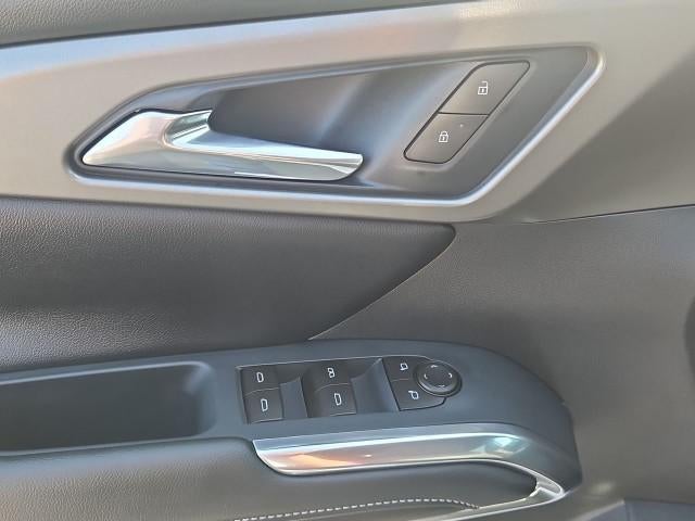 2027 Chevrolet Traverse LT w/1LT