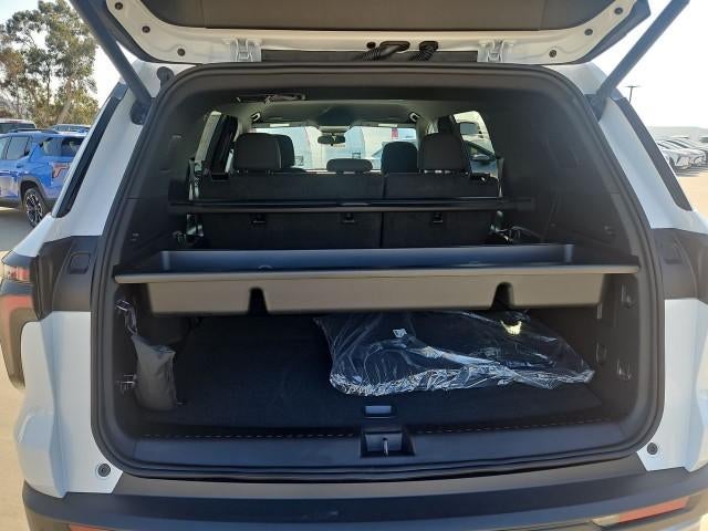 2027 Chevrolet Traverse LT w/1LT