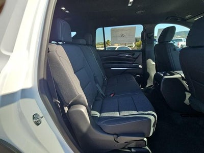 2027 Chevrolet Traverse LT w/1LT