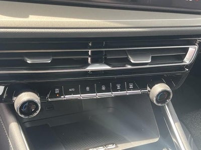 2026 Chevrolet Traverse LT w/2LT