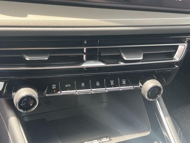 2026 Chevrolet Traverse LT w/2LT