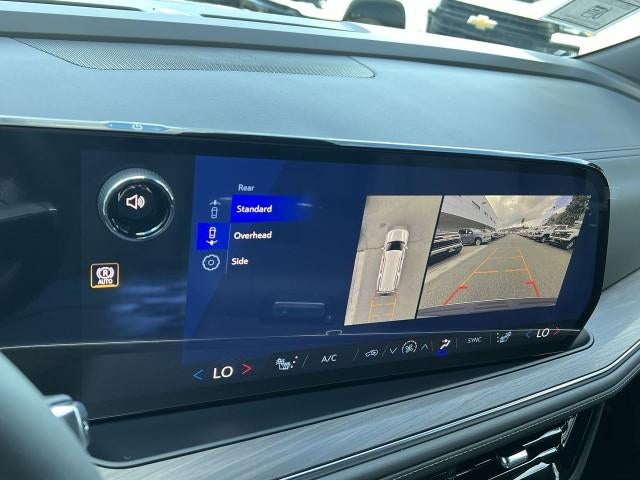 2026 Chevrolet Suburban 2WD LT