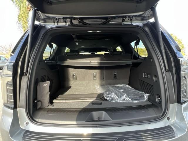 2026 Chevrolet Suburban 2WD LT