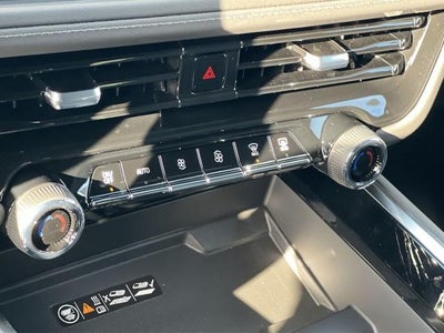 2026 Chevrolet Suburban 2WD LT