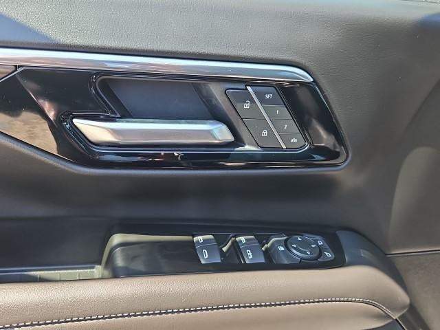 2026 Chevrolet Suburban 2WD LT