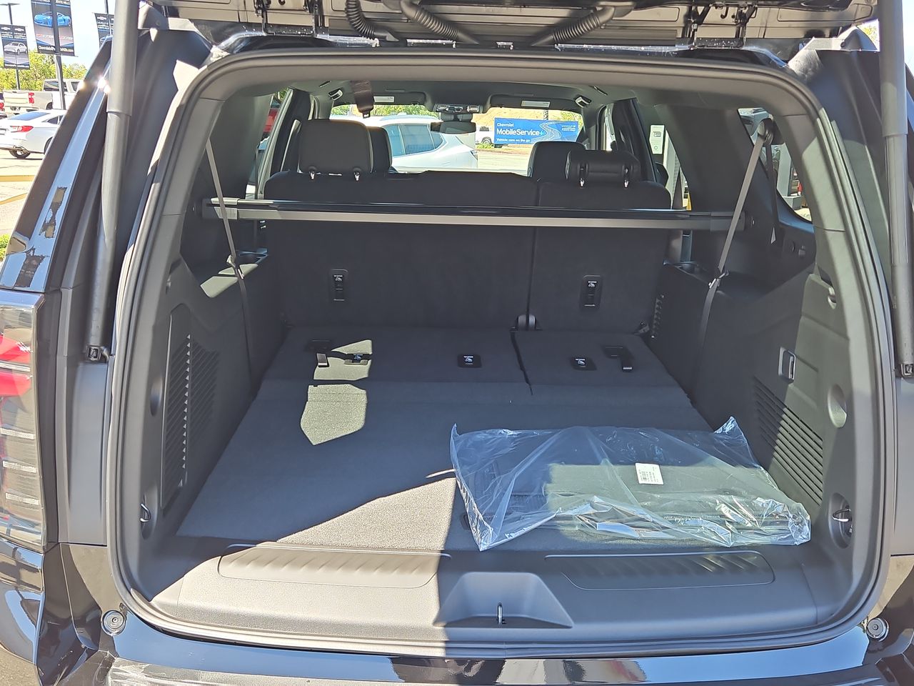 2026 Chevrolet Suburban 2WD LT