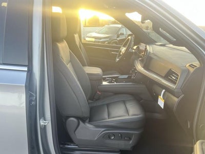 2026 Chevrolet Suburban 2WD LT