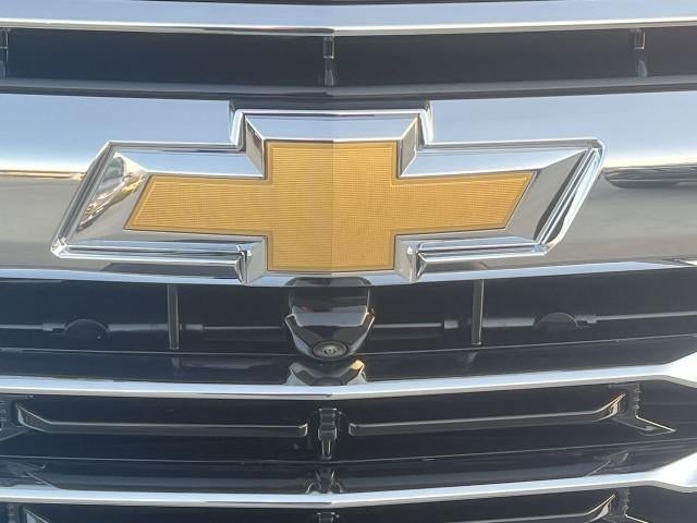 2026 Chevrolet Suburban 2WD LT