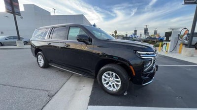 2026 Chevrolet Suburban 4WD LT