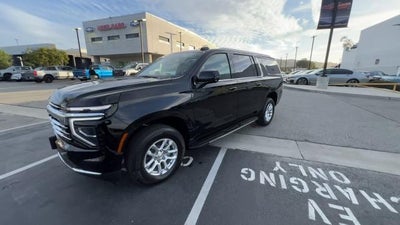 2026 Chevrolet Suburban 4WD LT