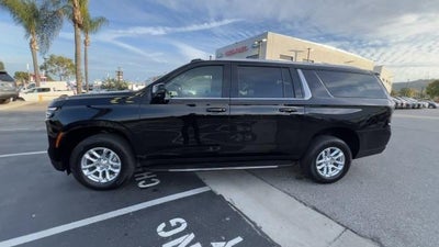 2026 Chevrolet Suburban 4WD LT