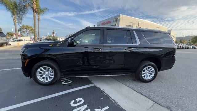 2026 Chevrolet Suburban 4WD LT