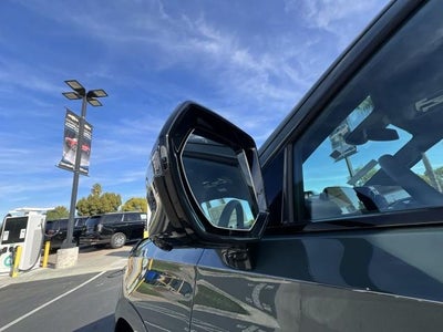 2026 Chevrolet Suburban 4WD Z71