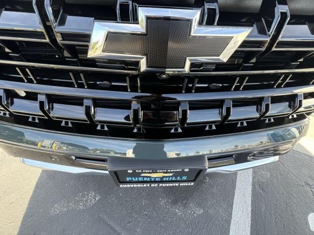 2026 Chevrolet Suburban 4WD Z71