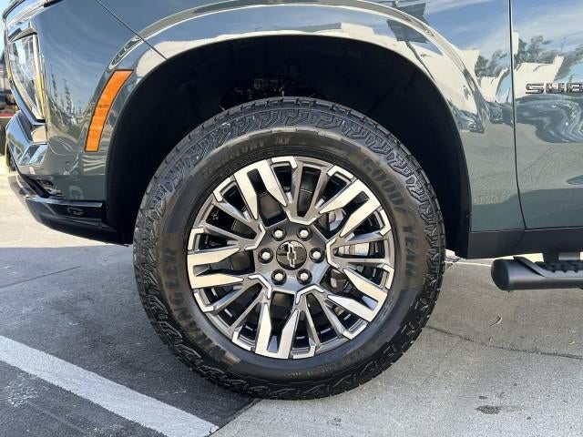 2026 Chevrolet Suburban 4WD Z71