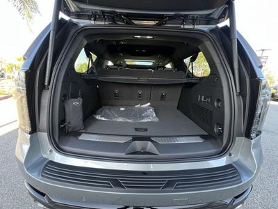 2026 Chevrolet Suburban 4WD RST