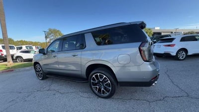 2026 Chevrolet Suburban 4WD RST