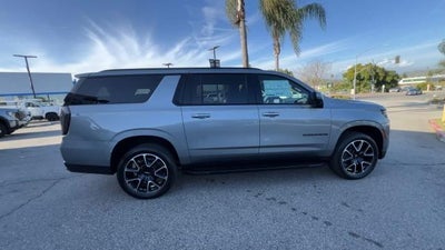 2026 Chevrolet Suburban 4WD RST