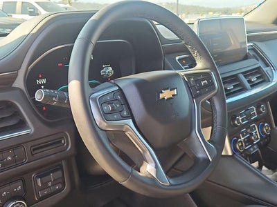 2023 Chevrolet Suburban LT