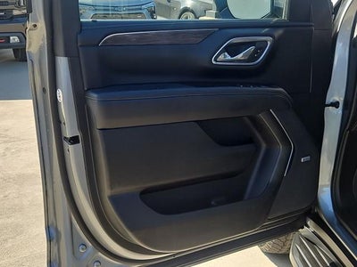 2023 Chevrolet Suburban LT