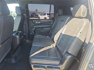 2023 Chevrolet Suburban LT