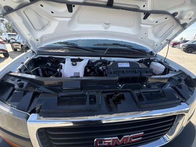 2024 GMC Savana Cargo 2500 Base