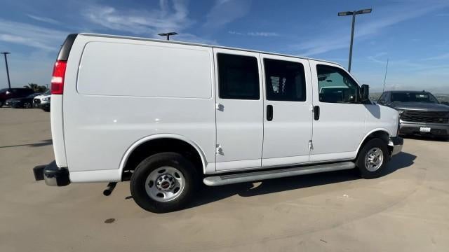 2024 GMC Savana Cargo 2500 Base