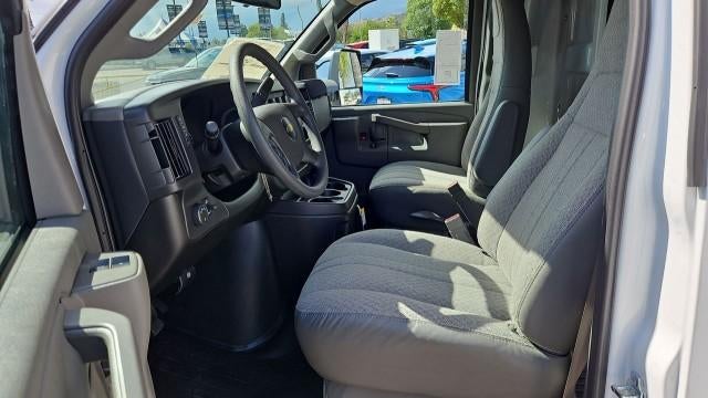 2026 Chevrolet Express Cutaway 3500 3500 Van 139"