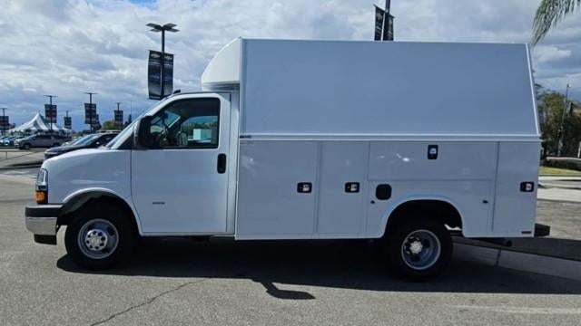 2026 Chevrolet Express Cutaway 3500 3500 Van 139"