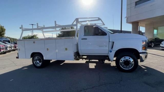 2023 Chevrolet Silverado 5500 HD 2WD Reg Cab Work Truck