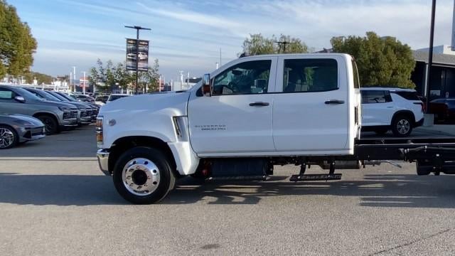 2023 Chevrolet Silverado 5500 HD 2WD Crew Cab Work Truck