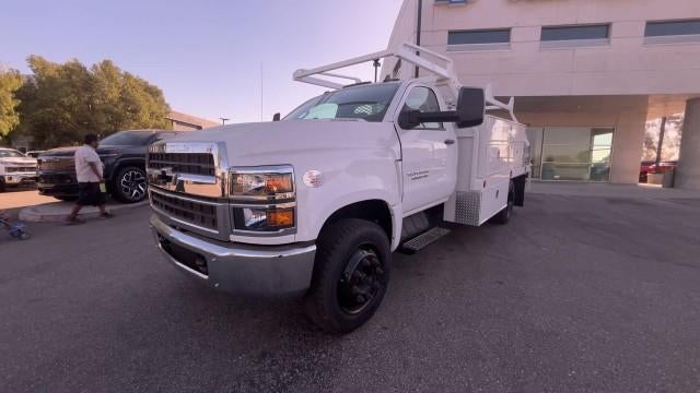 2023 Chevrolet Silverado 5500 HD 2WD Reg Cab Work Truck